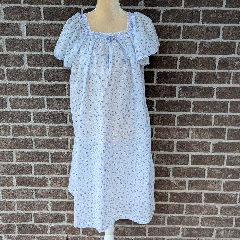 Vintage Damea Nightgown